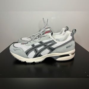 ASICS 1090 V2